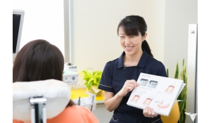 八潮駅前通り歯科医院