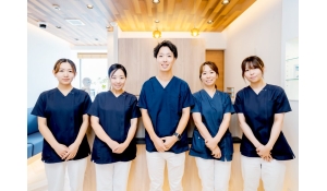 医療法人 根津矯正歯科